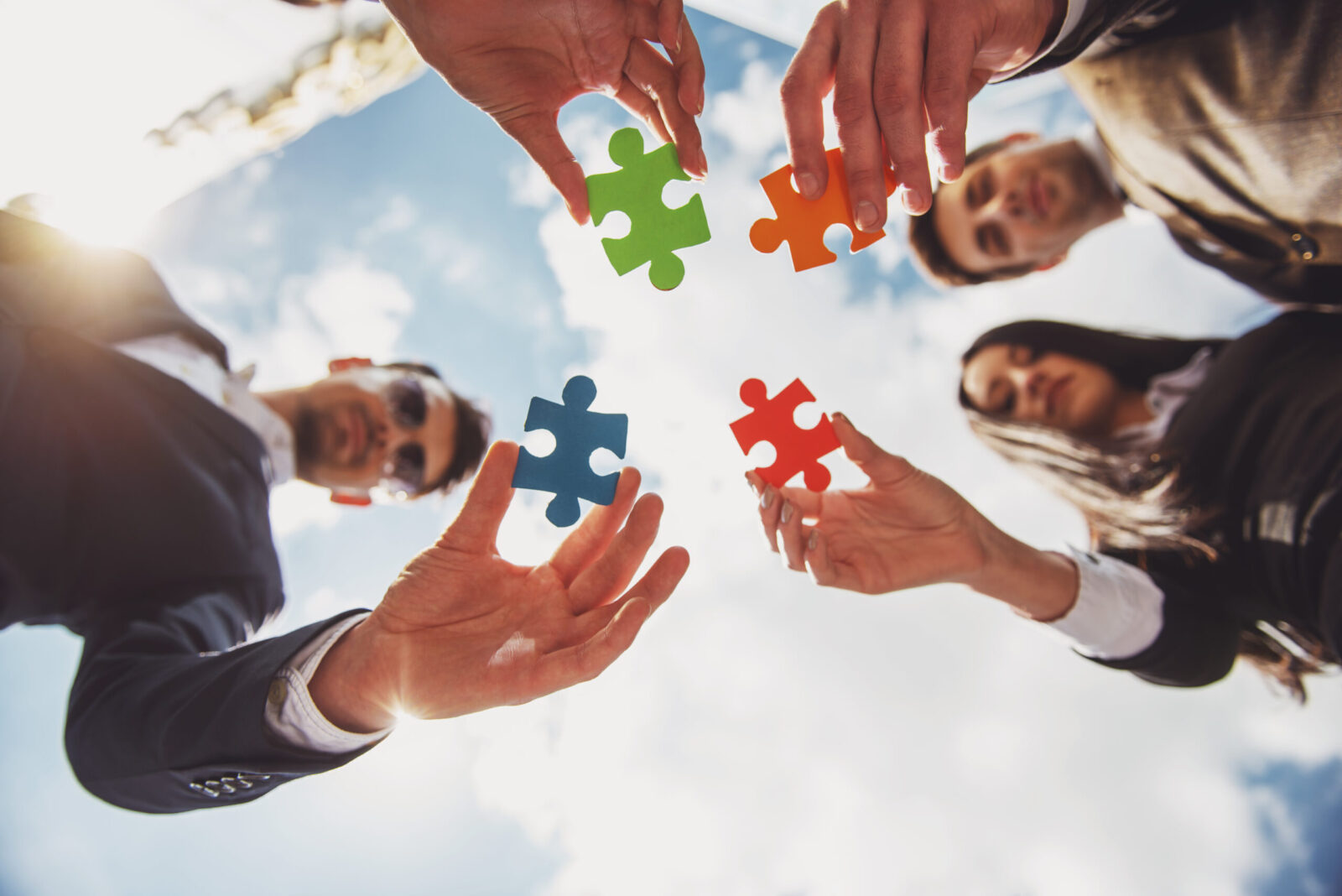 The Power of Integration: How Business Solutions Websites Centralize Your Operations